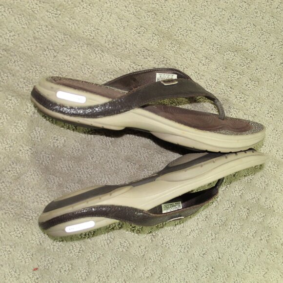 Reebok Easy-Tone Women's Size 10 Brown Thong Sandals - Picture 4 of 6